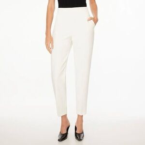 Vintage Valentino white high-waisted tapered-leg trousers. 🤍